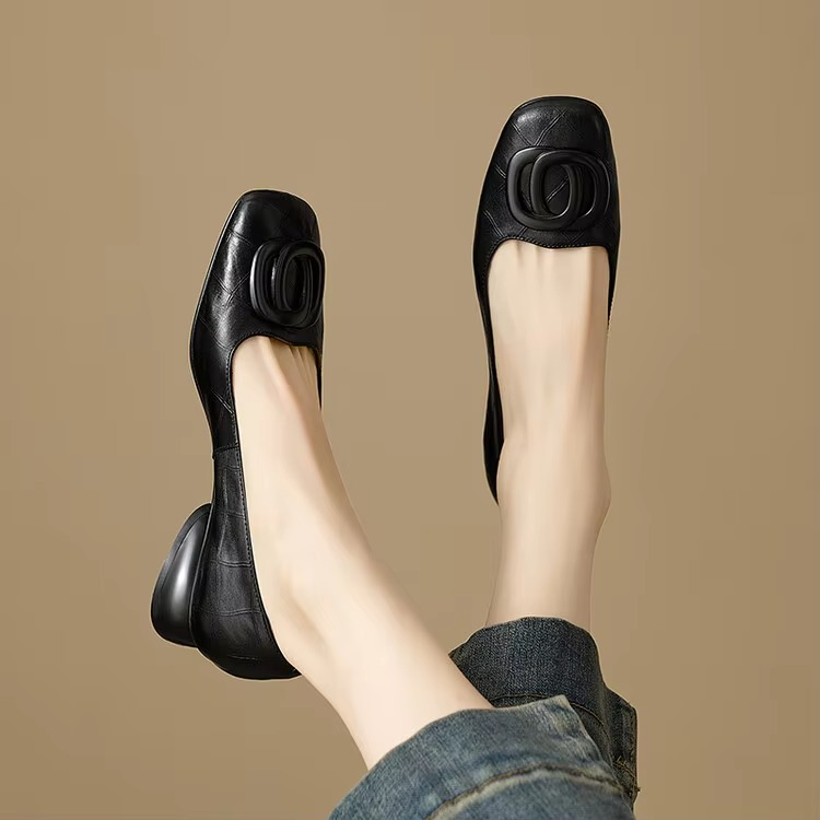 Monarch Edge Square Toe Leather Hardware Flats